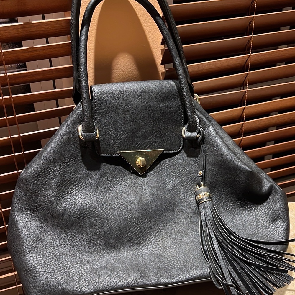 Shoulder bag